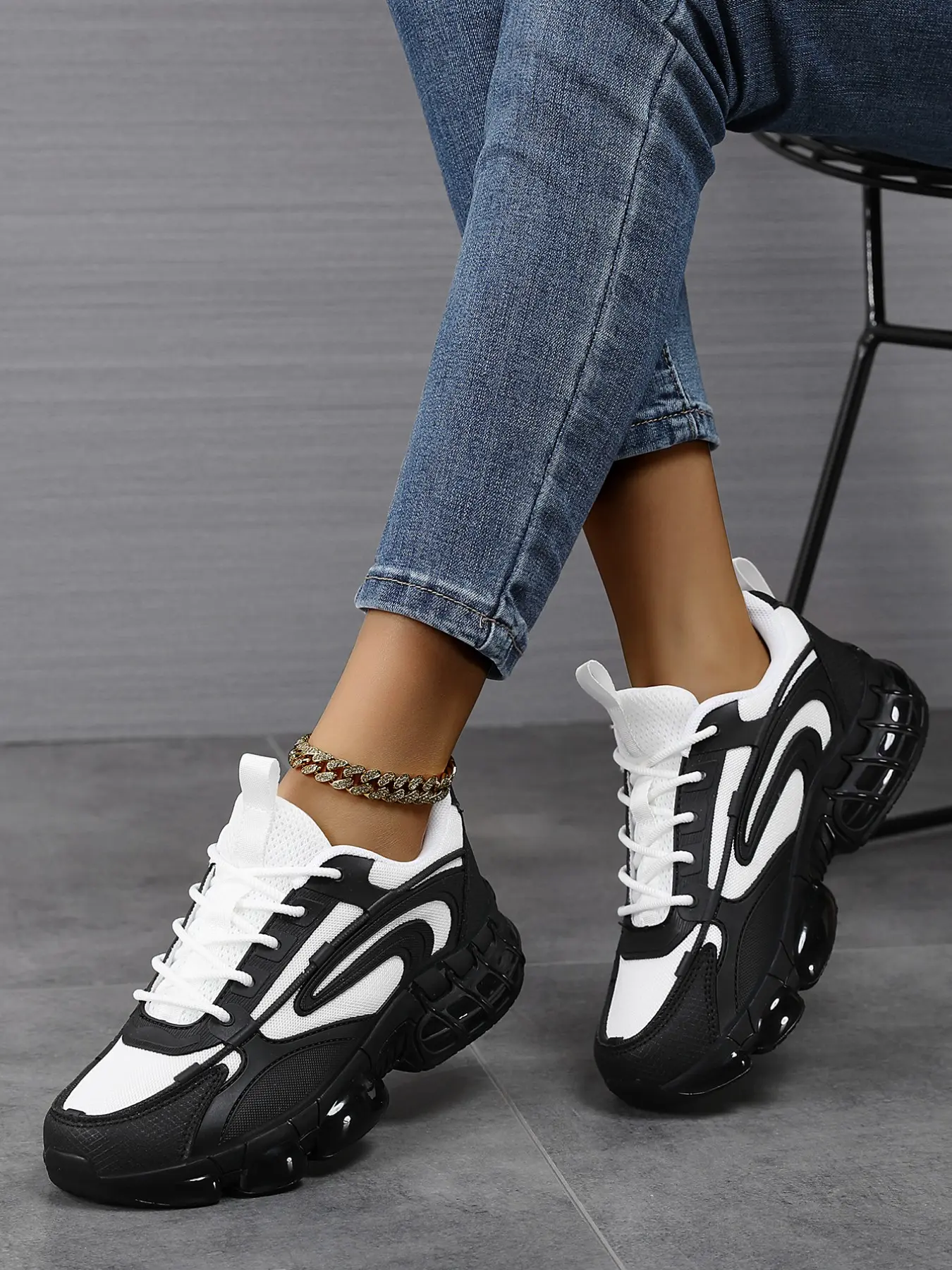 Women's Comfortable Thick Sole Sporty Shoes, Sport Gym Trainers, Outdoor Travel Training Athletic Gym Sports Sneakers, Medium Width Textile Upper, All Seasons, Thick Soled Sneakers