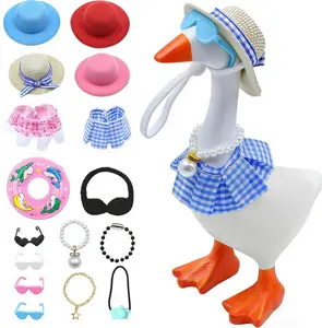 Desk Mini Goose Key Holder 7 Inch with 4 Set Outfits, Desk Goose Clothes for Cute Desktop Resin Porch Goose Magnetic Statue, Tool Holder Home Decoration, Bedroom Decor Housewarming Gift