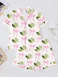 2-piece set of children's pajamas, Ribbon pajamas, Pastel Cute Pajamas, featuring a flame-retardant collared cardigan short sleeved shirt and loose elastic waist and ruffled shorts, full of printed cucumber bow patterns