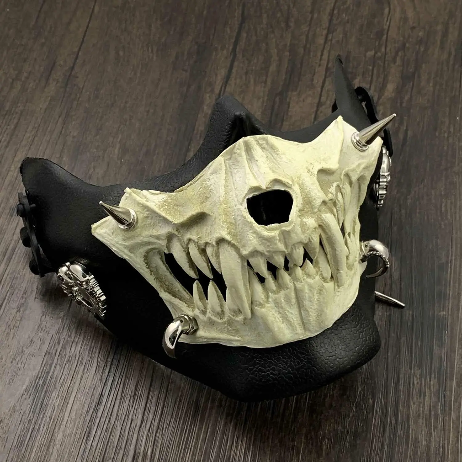 Skull Skeleton Half-Face Mask, Vintage Face Covering Masks & Accessories, Party Accessory for Cosplay, Halloween Events, Industrial