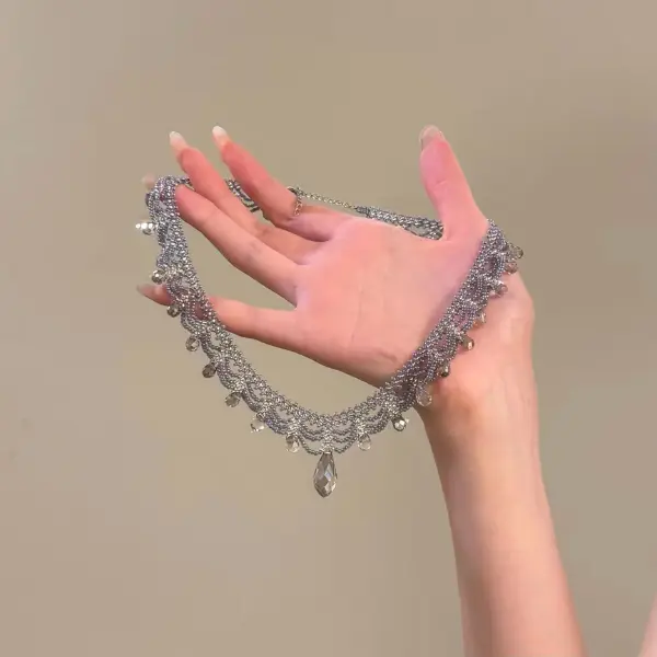 Women's Elegant Vintage Handcrafted Lace-Style Bib Choker Necklace, 45Cm + 5Cm Adjustable Non-Natural Crystal Drop Beads Jewelry for Evening Styling (Suitable for Girls)
