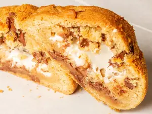 Sweet Thang Fall Cookie Sampler 4-Pack - Sniickerdoodle, Campfire S'mores, Apple Pie, Pumpkin Spice - Seasonal Treats for Fall Enthusiasts