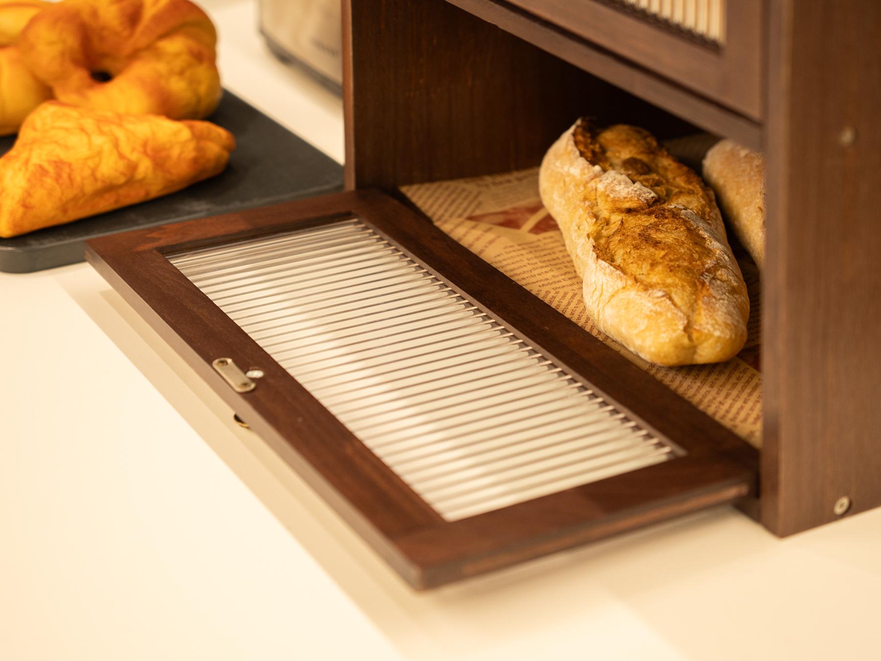 Solid Wood Bread Box for Kitchen Countertop , 2-Tier Large Wooden Bread Storage Bin , Farmhouse Bread Keeper for Homemade Bread, Brown (50 Deli Papers)