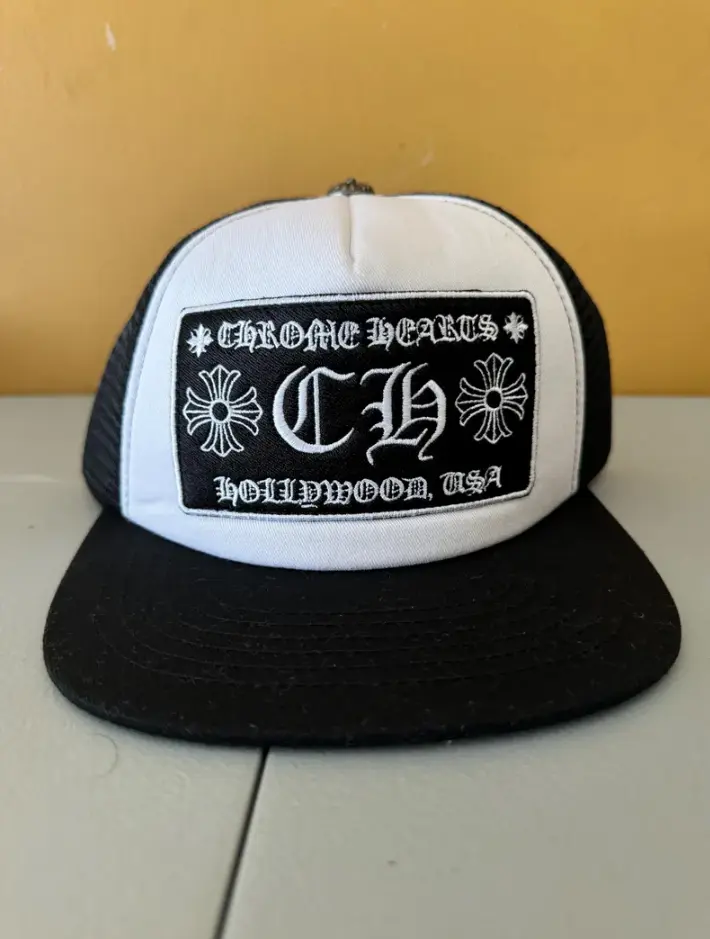 CH Hollywood USA Gothic Embroidered Trucker Hat – Two-Tone Black & White Floral Graphic, Flat Brim Mesh Back Baseball Cap for Men & Women, Vintage Streetwear Fashion Hat, Urban Hip-Hop Headwear