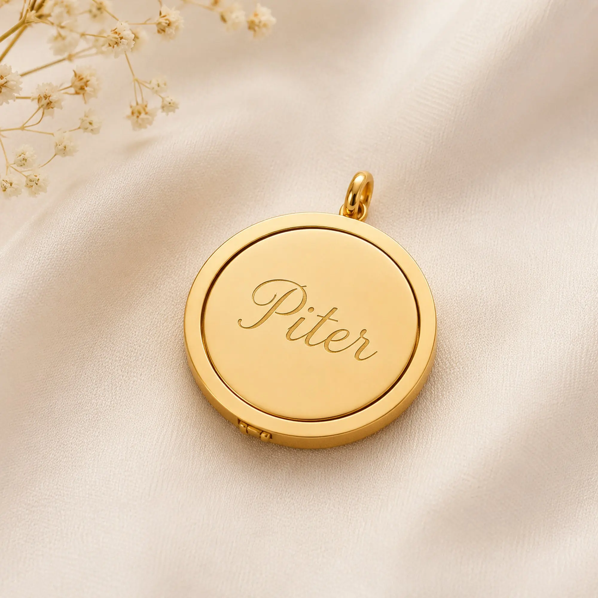 Personalized Round Locket Pendant 18K Waterproof