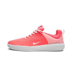 SB Zoom Nyjah 3 "Hot Punch" DV7896 600