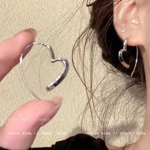 Love Hoop Earrings Simple Heart Shape Earrings 2024 New Popular Style Fashionable Versatile Earrings