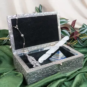 Down to Earth Silver OM Box