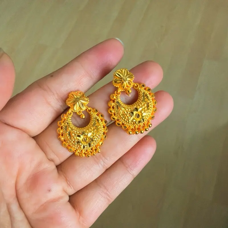 Women's Gold-Tone Ramlila Style Mini Jhumka Earrings - Metal-Coated Fashion Costume Jewelry, Geometric Statement Pieces with Flower Accents for Daily OOTD & Birthday Gifts, Gold Aesthetic Ear Goals Accessories