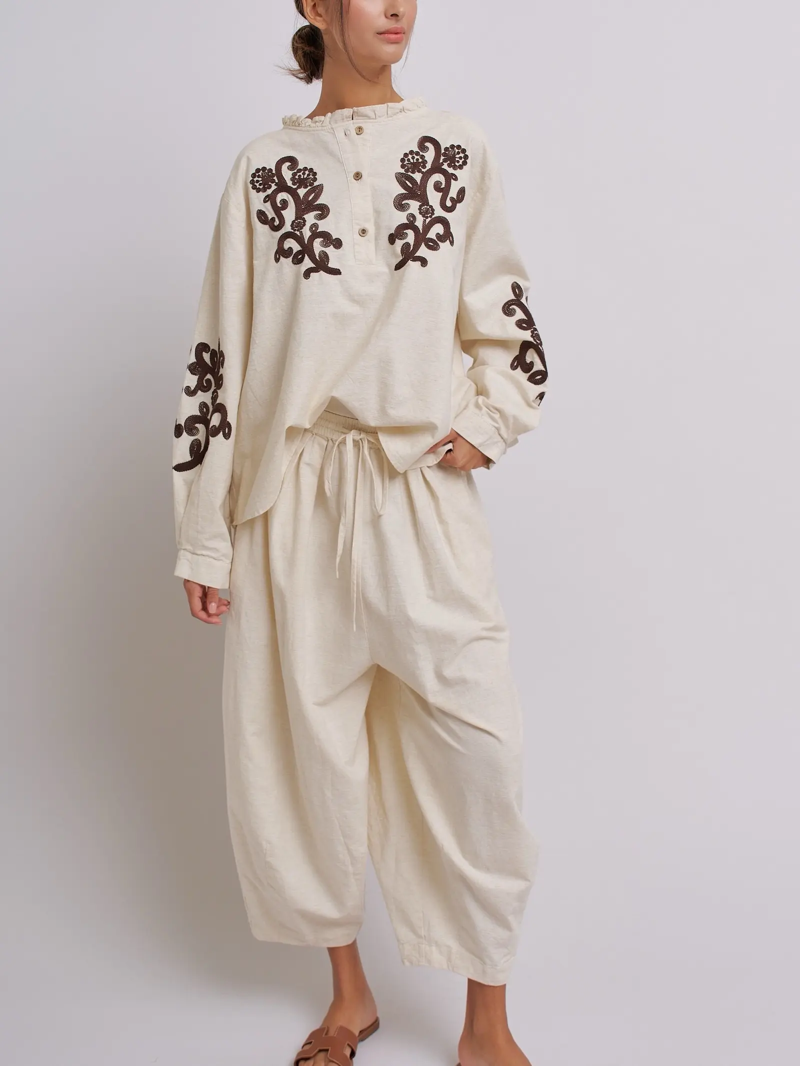 Women's Embroidered Linen 2-Piece Pants & Top Set