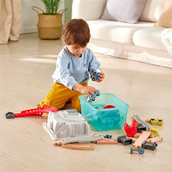 Hape Unisex City Theme Wooden Toy Train Bucket Set with Train Track, Wooden Parts, Cars, Non-Toxic Finishes - Imaginative Play, Hand-Eye Coordination Developer for 3+ Years Model Vehicle Toy
