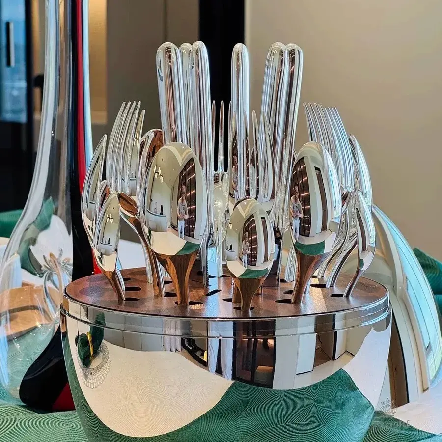 Magnetic Egg 24-Piece Stainless Steel Cutlery Set Utensils Dinnerware Service Set Modern Dish Set Tableware Kit Modern Tableware Sets with Colorful Box, High-End Luxury Home Use, Perfect Christmas Gift Idea