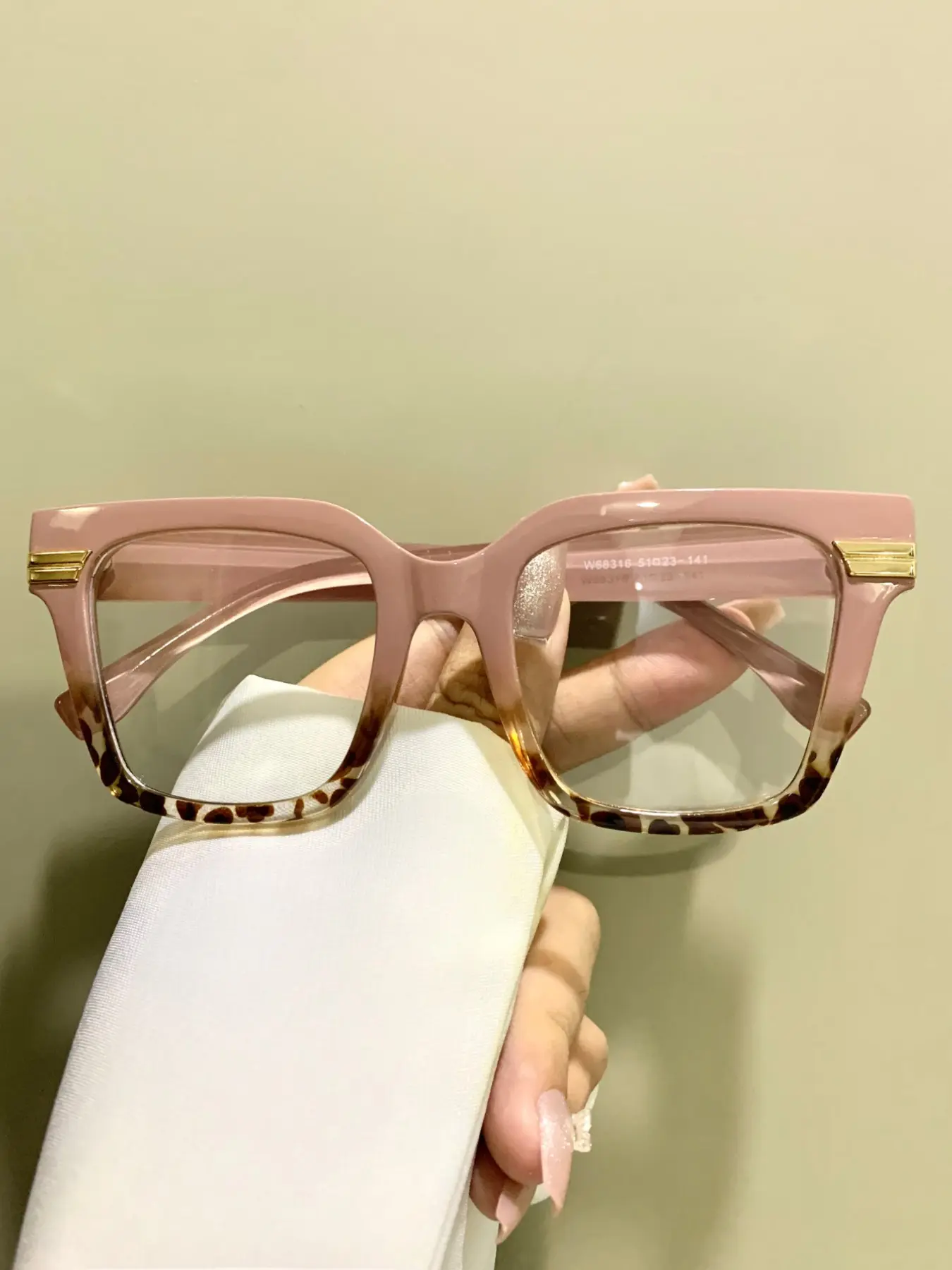 Square Glasses, Classical Simple Fashion Eyeglasses, Metal Hinged PC Lenses, Men and Women, Fashionable Frames Glasses, Square Eyed Glasses, Trendy Casual Eyeglasses, Casual Stylish Glasses