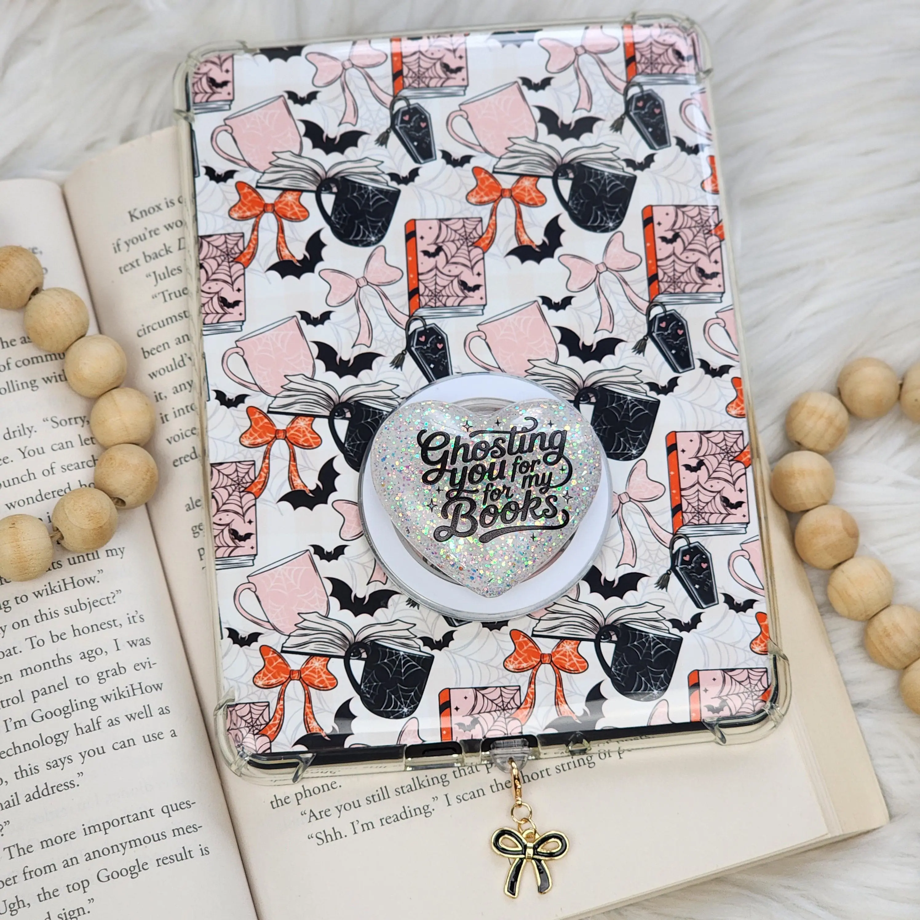 Kindle Accessories Set | Ghosting for Books Cafe | Insert, Grip & Charm