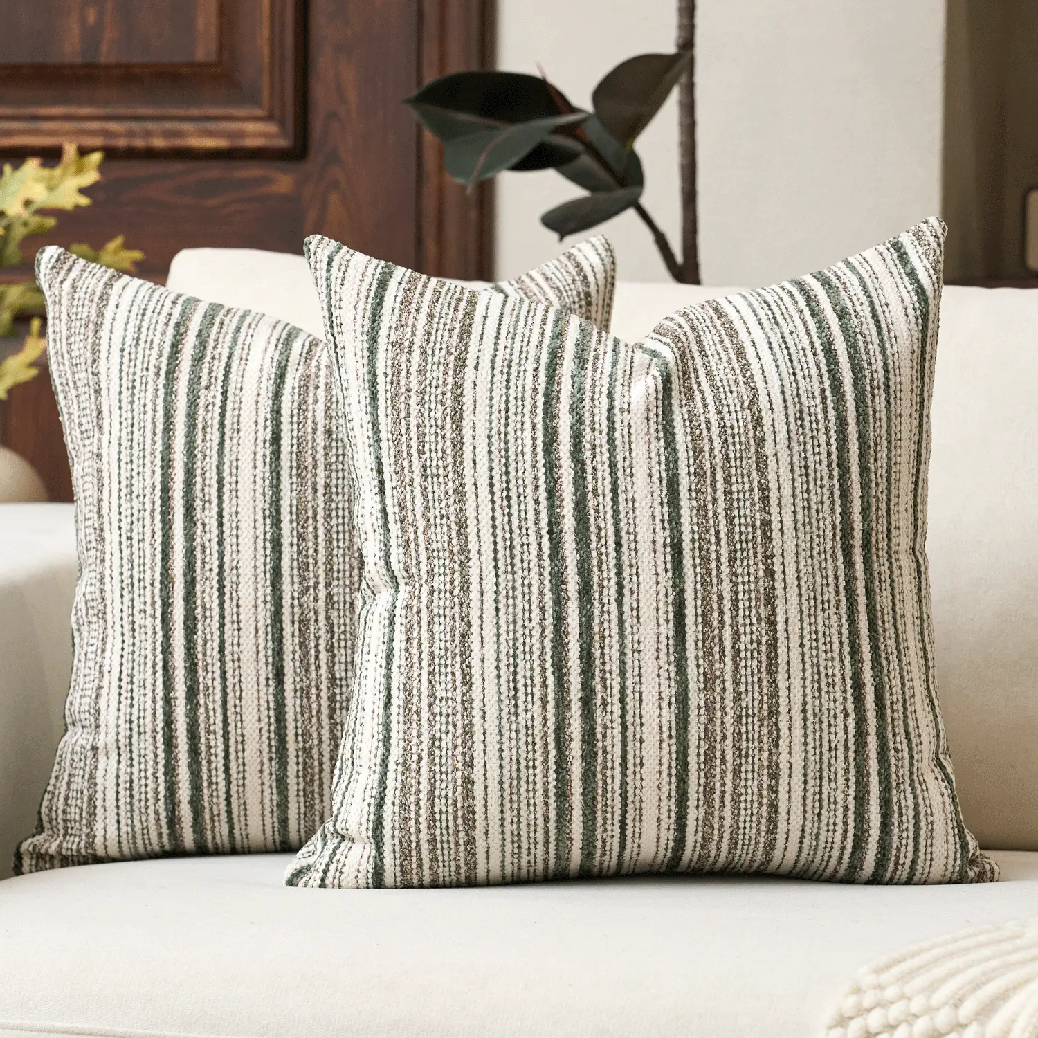 2-piece luxury decorative pillow covers, complete set with boucle texture, square sofa cushion covers for living room home decor woven modern throw pillow covers, no filling, suitable for sofas, living rooms, bedrooms, farmhouses, and also as gifts