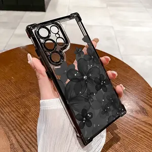 A Stunning Artistic Pattern Featuring Classic Black Flowers, Suitable for Samsung Galaxy S23, S23+, S23 Ultra, S23 FE, Galaxy S24, S24 Plus, S24 FE, S24 Ultra, Galaxy S25, S25 Plus, S25 Ultra, And S25 Edge Phone Cases.