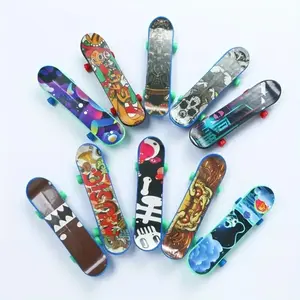 Finger Skateboard Toy, 10pcs/set Random Color Mini Finger Skateboard, Finger Skateboard Toy, Party Decoration, Home Decor