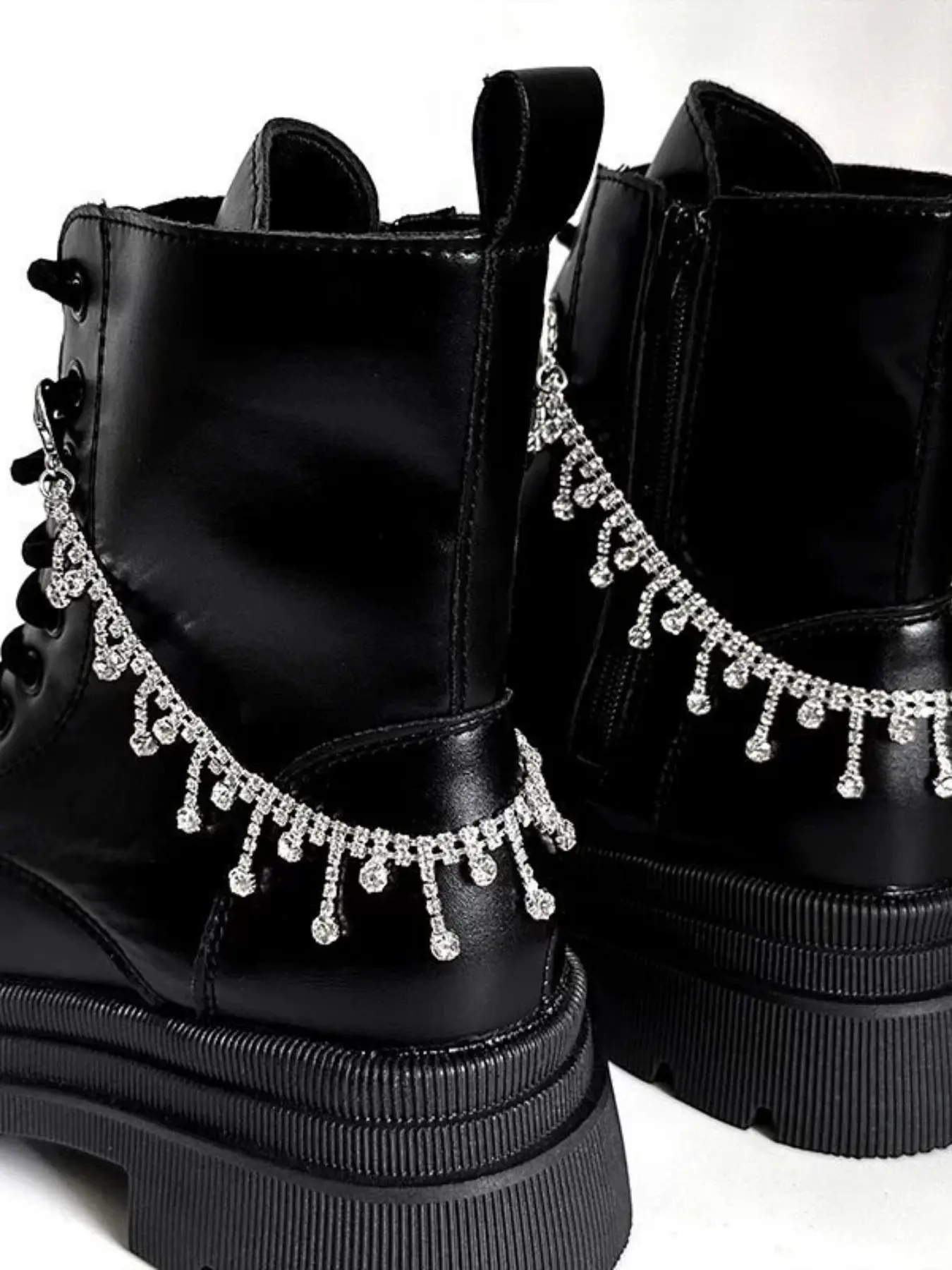 Luxury Rhinestone Chain Canvas Shoes Accessory, Sparkling Rhinestone Buckle, Versatile Shoe Chain, Unique Style, Perfect for Any