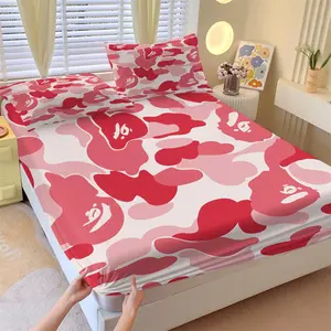 Pink Red White Gradient Camouflage Camo Print Fitted Sheet Set, 1 Fitted Sheet + 2 Pillowcases - 3 Piece Soft Breathable Deep Pocket Bedding, 360° fully wrapped, APE Streetwear Hypebeast Style, Gift for Camouflage Lovers & Streetwear Hypebeast Fans
