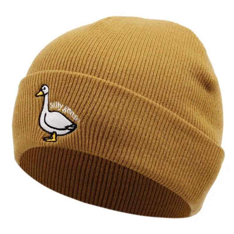 Funny Goose Knitted Beanie - Winter Warm Skull Cap for Adults - Silly Hip Hop Hat for Cozy Festive & Party Use