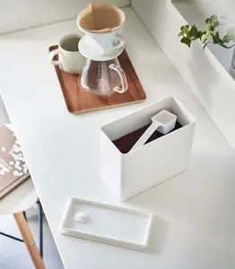 Vacuum-Sealing Coffee Storage