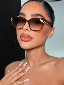 Elegant Tortoiseshell Cat Eye Sunglasses with Decor, High Quality Fashion Glasses for Women, Perfect for Street Style & Vacation, Fashionable Sunglasses