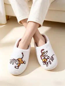 ✨Cute Plush Dog Slippers, Soft Teddy Fleece Surface, Funny Spring Dog Design, Warm Lined, Non-Slip Rubber, Ideal for Bedroom and Living Room, Footwear
