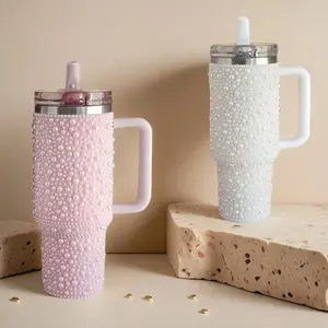 1PC, 40oz Stainless Steel Tumbler With Handle, Full Body With Pearl Drill Decoration, With Handle Straw, Suitable For Home And Outdoor Use, Can Be Completed As A Gift To Family And Friends