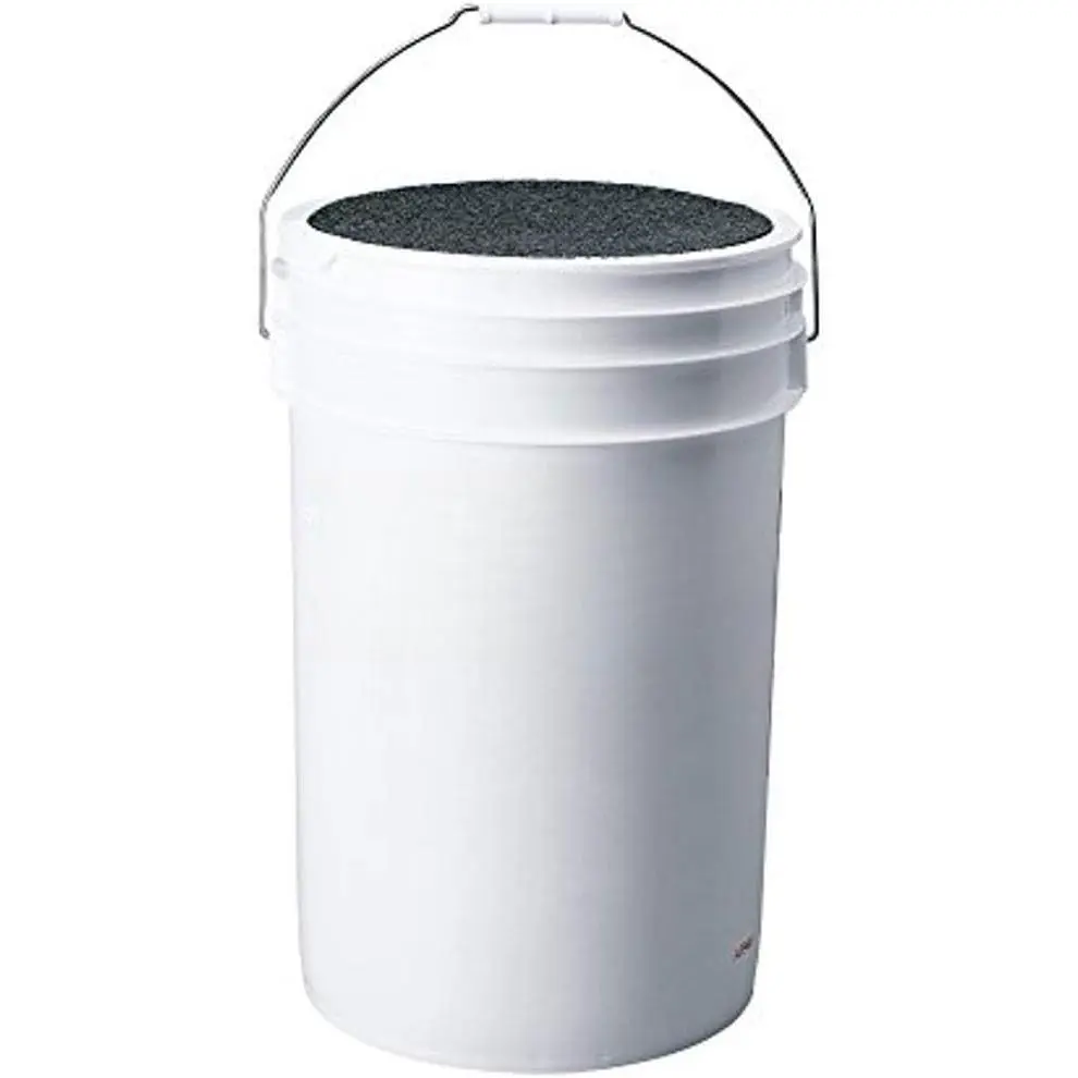 Classic White Plastic Ball Bucket with Lid, Durable and Portable Ball Storage for Baseball and Softball Team Training
