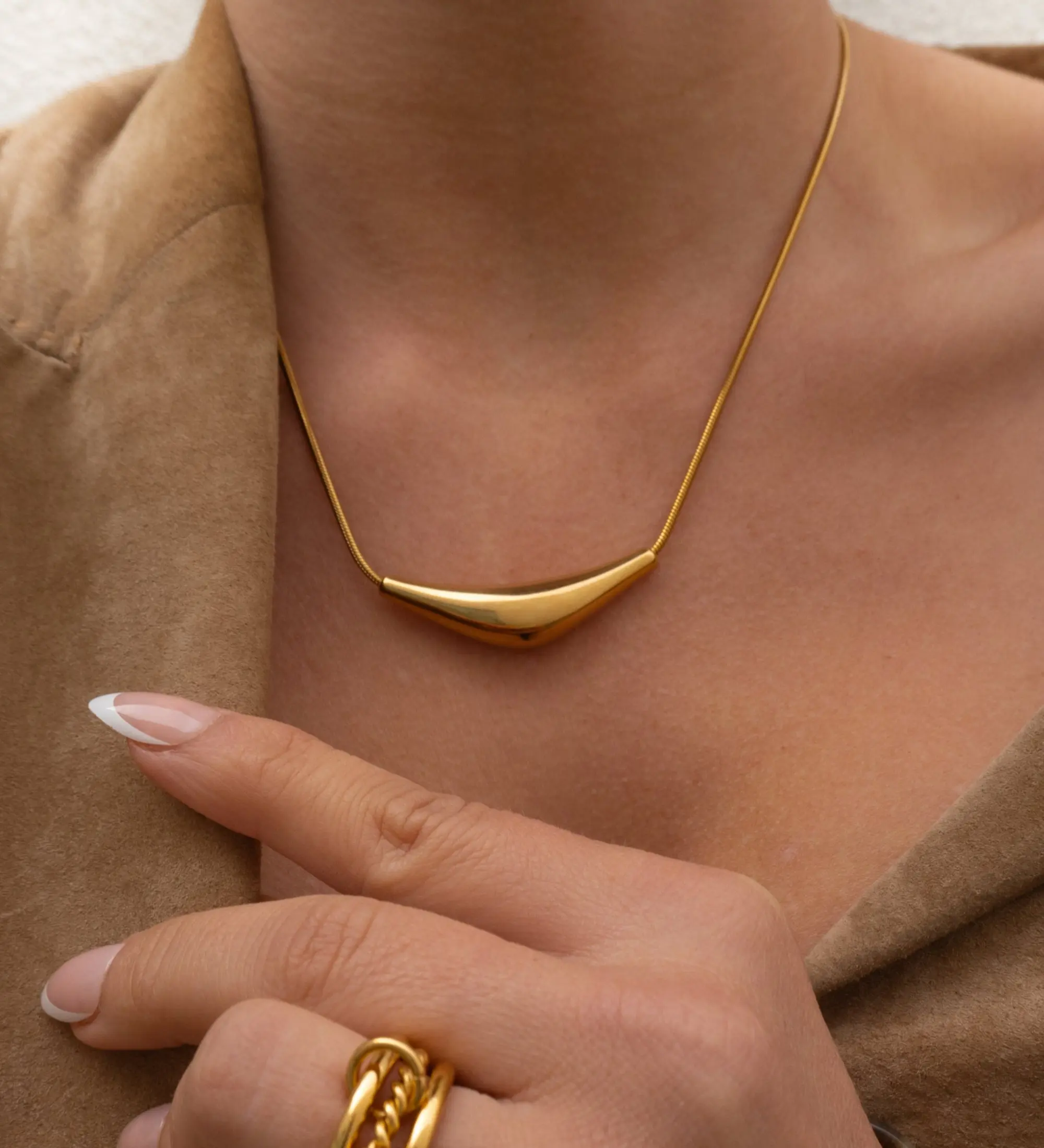 Lana Necklace