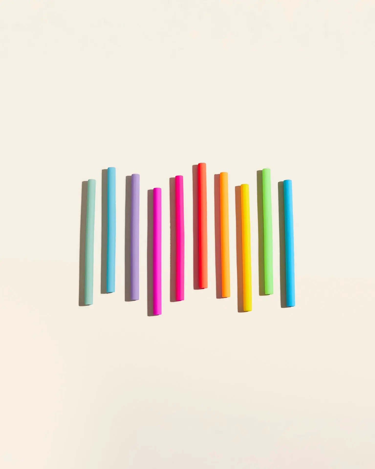 Platinum-Grade Silicone Straws - Kitchen and Bar Utensils, Ideal for Kids, Milk and Breakfast Smoothies