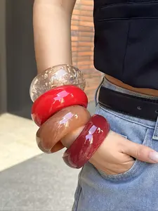 Women's Punk Style Resin Cuff Bracelet, Unique Design Thick Bangle, Fashionable Daily Wear Accessory, Perfect Gift Idea