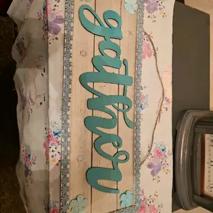 wall hanging home décor