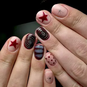 24pcs of red star swirl pattern short square press-on nails with polka dot and starburst decoration, gray crocodile texture, cute Y2K style short acrylic fake nails for women, suitable for everyday wear