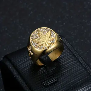 Men's Ring, 1 Piece - Fall & Winter New Style Classic Wide-Band, Yellow Maple Leaf Badge & Double-Sided Cross Pattern, Exquisite Men's Accessory, Perfect Gift For Banquets, Parties, Festivals, Birthdays & Anniversaries