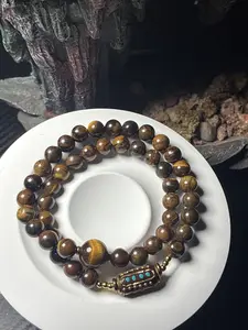 Selected Bracelet – Clean Design for Everyday Wear