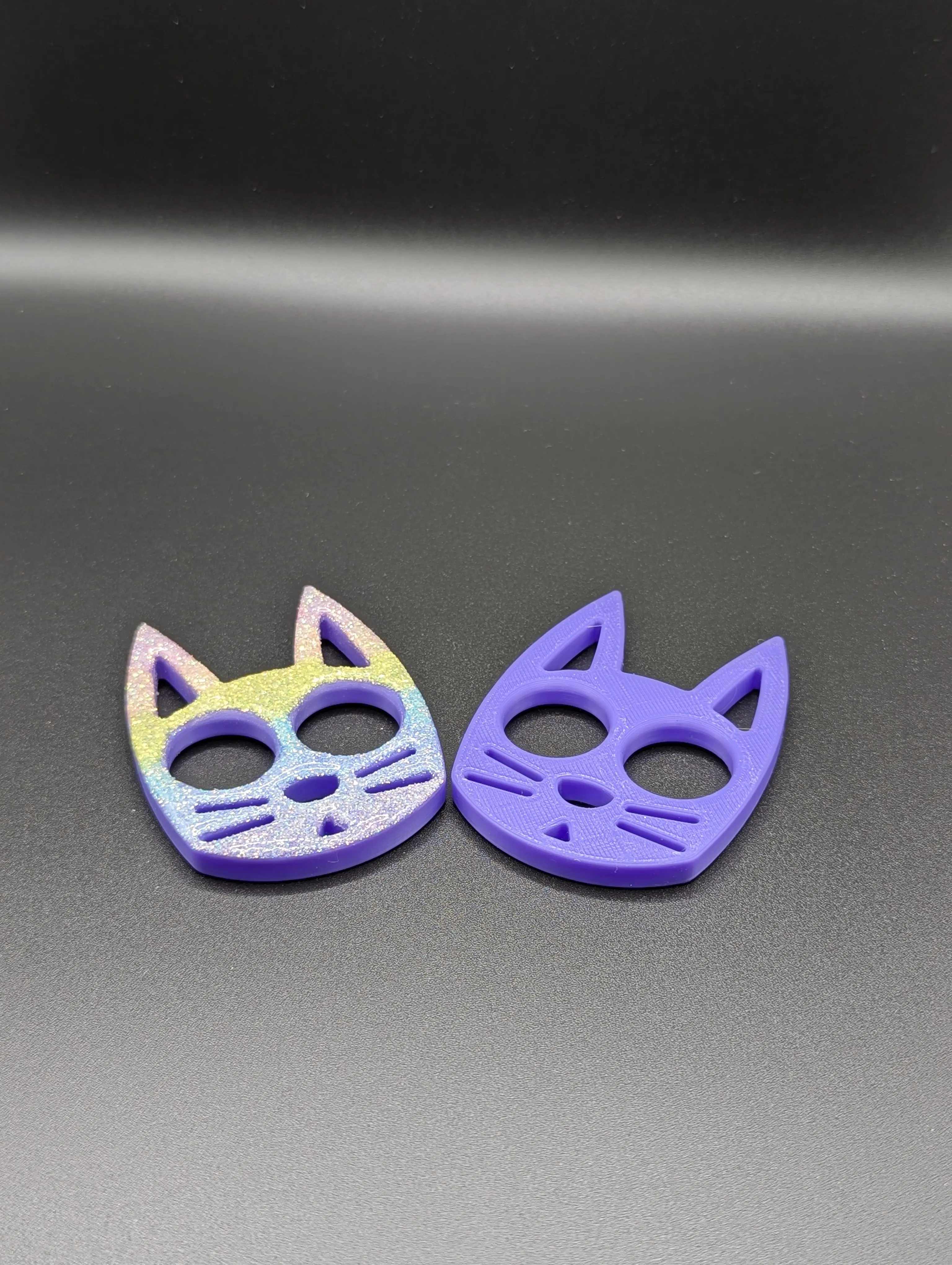 Kitty 2 Finger Ring keychain Kitty 2 Finger Ring keychain