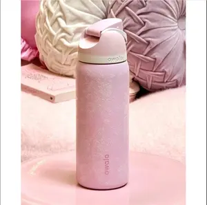 Owala Freesip 32oz Girl Pink Ribbon Toile UO Exclusive Cup Gift Bottle NEW
