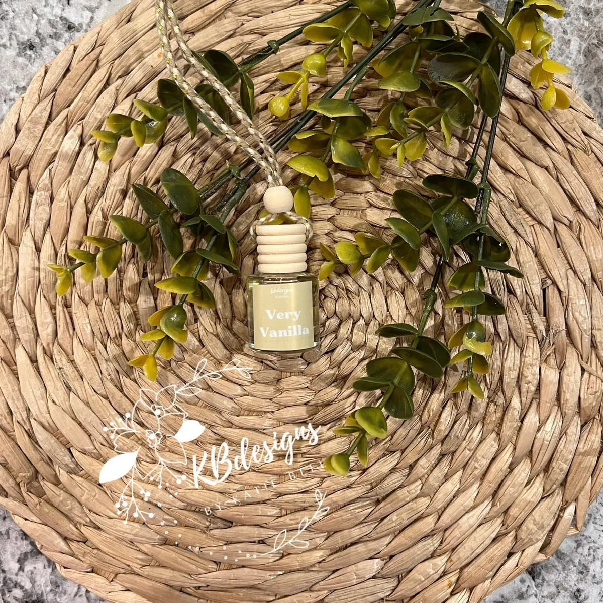 Car Air Freshener - Vanilla Scented - Reed Diffuser