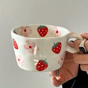 Hand-Drawn Strawberry Flower Ceramic Cup, Creative Art Design, Suitable for Coffee/breakfast/afternoon Tea/milk, Reusable High-Quality Mug, Ceramic Mugs, Valentine's Day gift for her