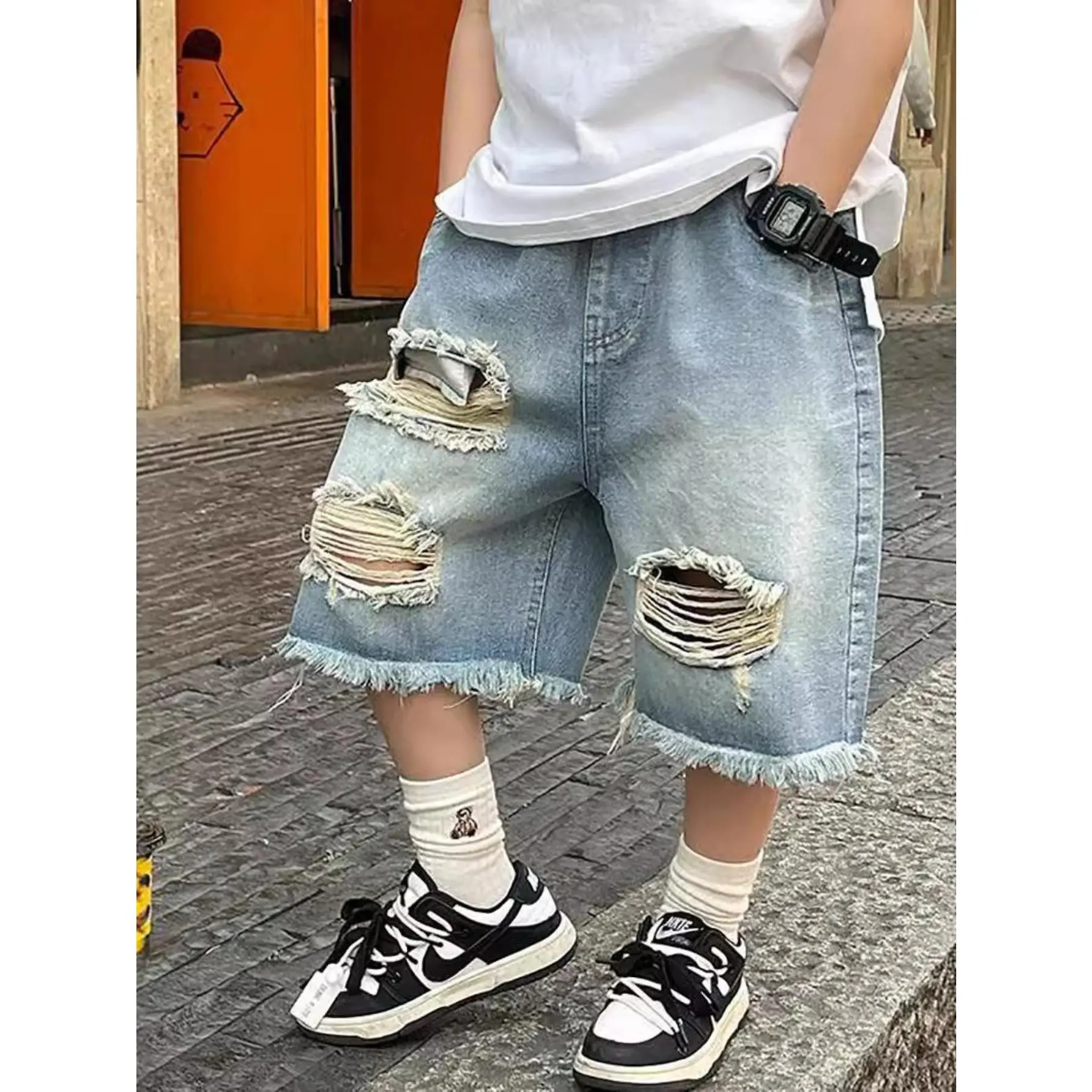 Boys' Denim Shorts 2026 New Summer Thin Korean Version Trendy Middle Pants Children's Ripped Five-point Pants Summer Pants, Perfect for Outdoor