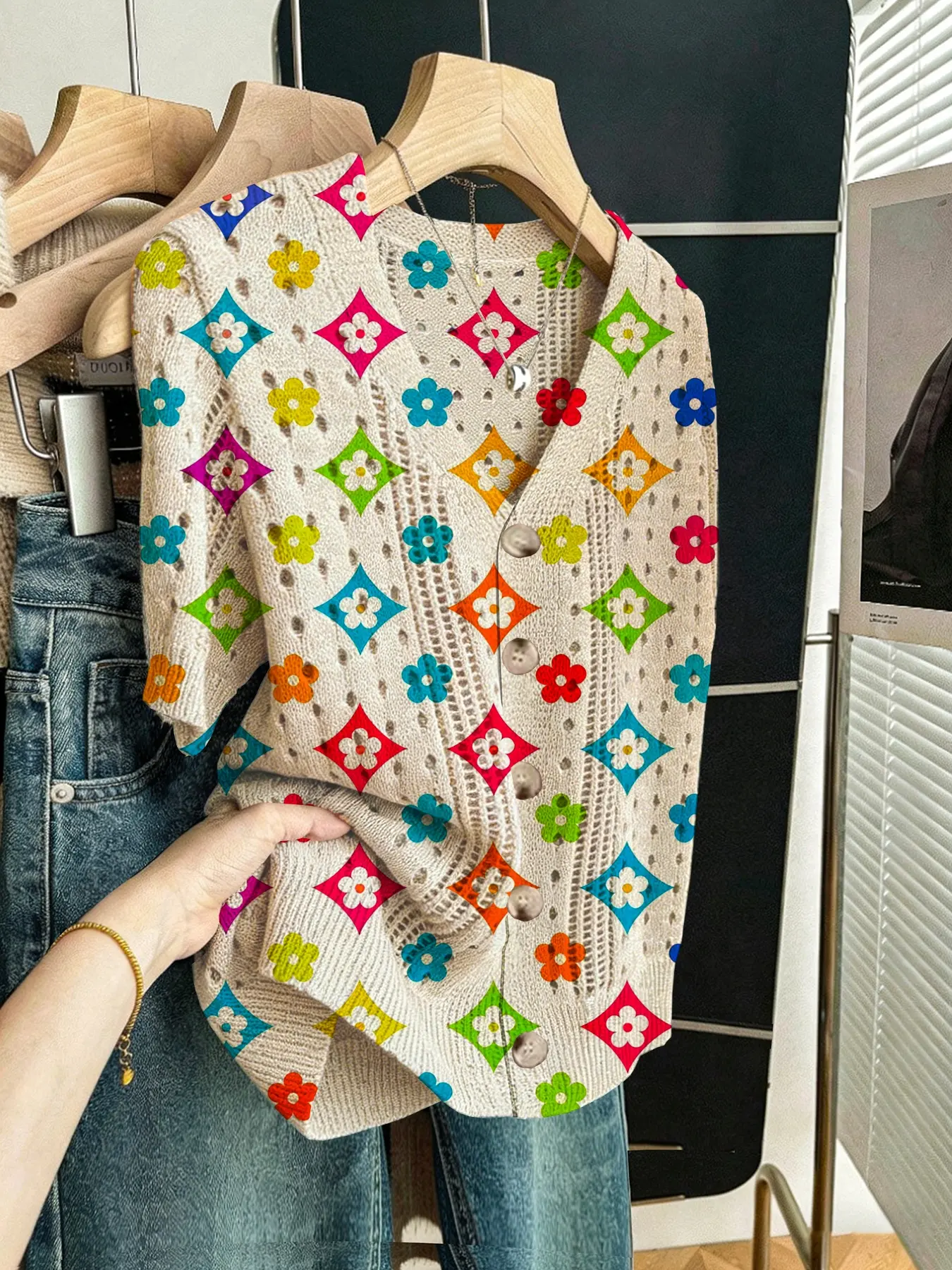 Women's Geometric Colorblock Print Short Sleeve Knit Cardigan, Casual Elegant Vacation Style Sweater, V Neck Loose Button Front, Spring Summer Fall Fitted, Fashion Knitwear, Cozy Knitwear