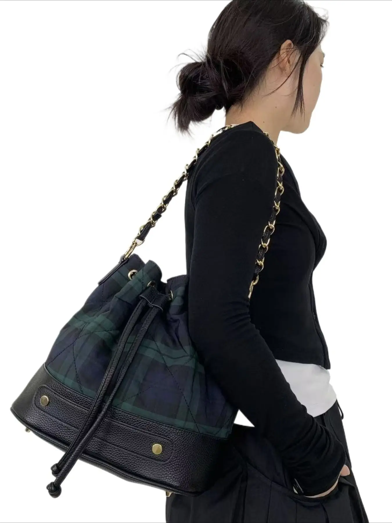 Ladies' front pocket fashionable nylon lightweight Casual shoulder bag, drawstring design, bucket bag, suitable for daily use, portable wide shoulder strap multifunctional crossbody bag, grid green, Casual crossbody bags