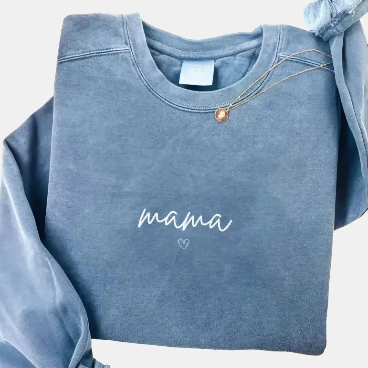 Mama Sweatshirt, Thoughtful Gift for Mom, Cozy Mama Sweater, Mother's Day Gift, Mama Crewneck Sweater, Stylish and Comfortable Sweatshirt