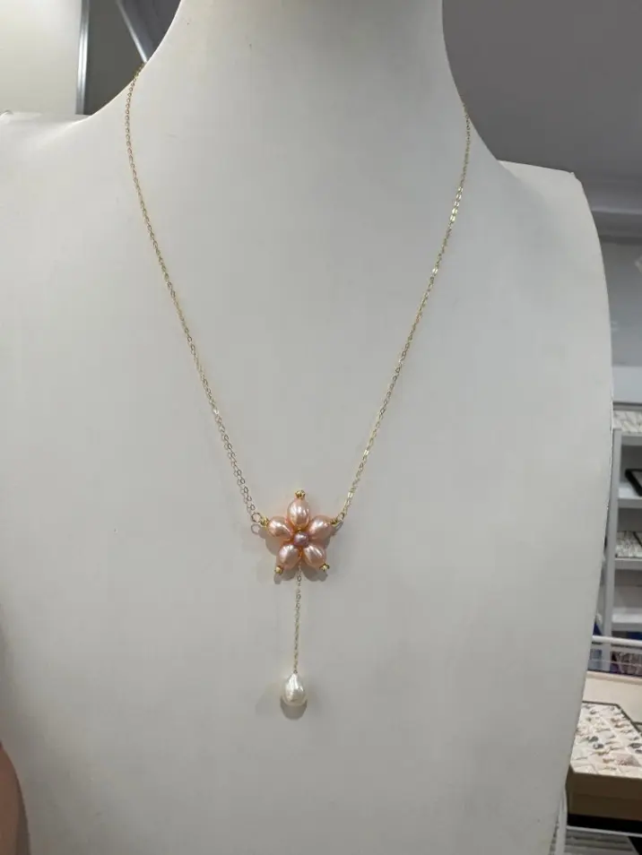NO.02 Freshwater pearls flower necklace (can pick gold or silver )