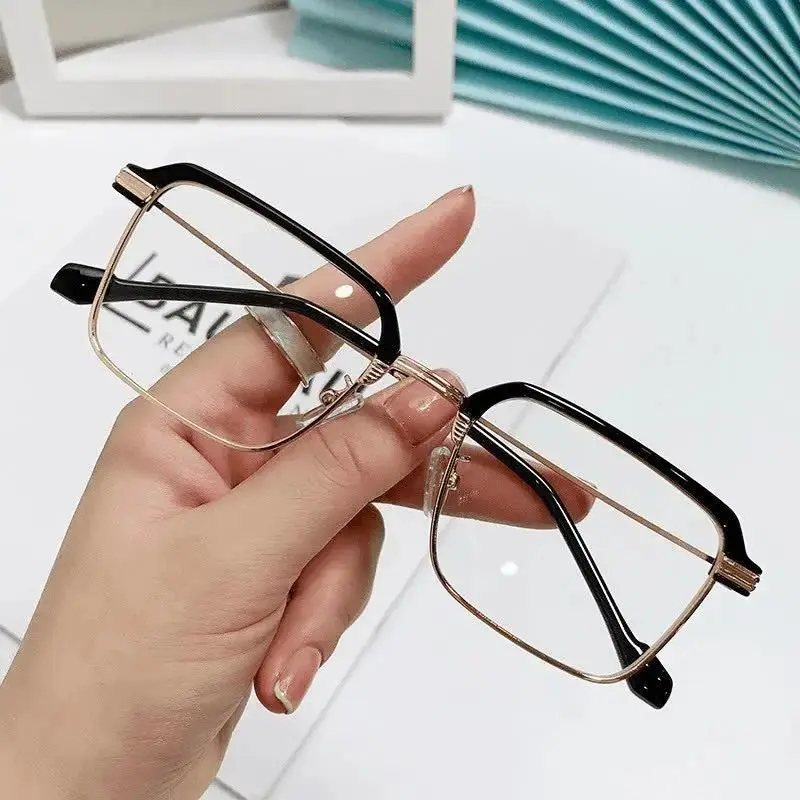 Photochromic Reading Glasses for Men & Women, Blue Light Blocking Readers with UV400 Protection, Lightweight Black Gold Frames for Work, Daily Use SummerVibes