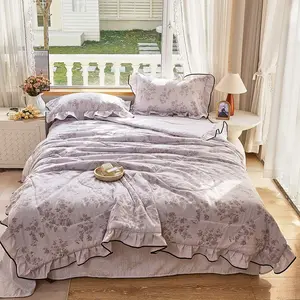 French Style Floral Summer Quilt, Light Vintage Flower Print, Color Block Edging, Pleated Edge, Washable Cotton, Boho Floral Quilt