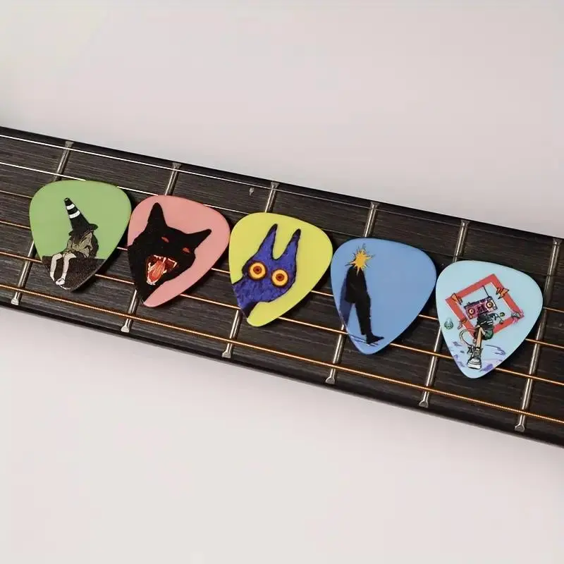 Japanese Cat Series Art Guitar Picks Accessory Set of 5, High-Quality Mixed Thickness Material, Ideal for Music Lovers and Cat Enthusiasts