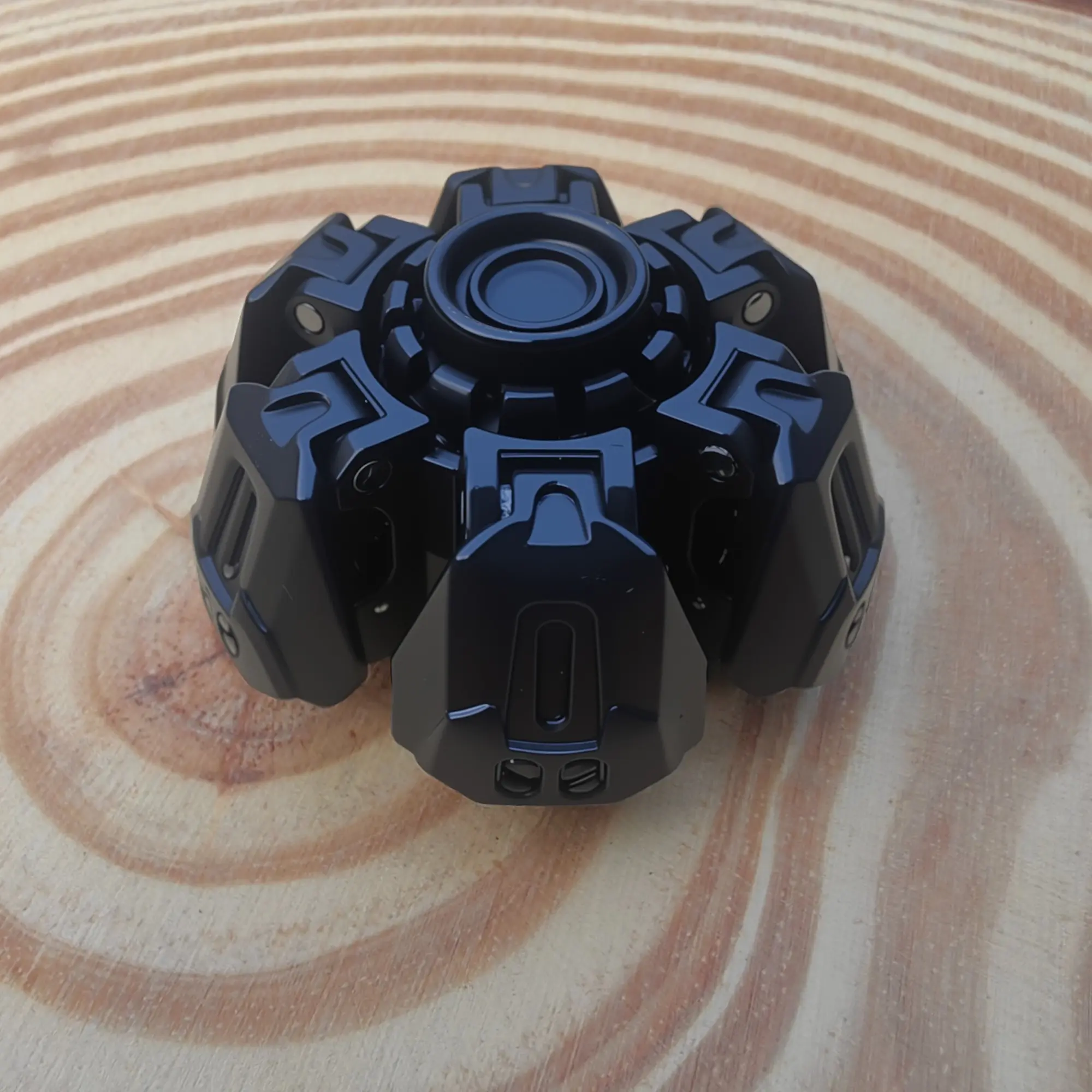 Edc Fidget Spinner, Open Armor Design, Stress Relief Toy for Adults, Magnetic Metal Focus and Relaxation, Enhance Concentration, Stress Relief Fidgeting, Stress Relief Gadgets, Stress Relief Tools