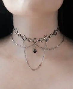 Opulence Choker